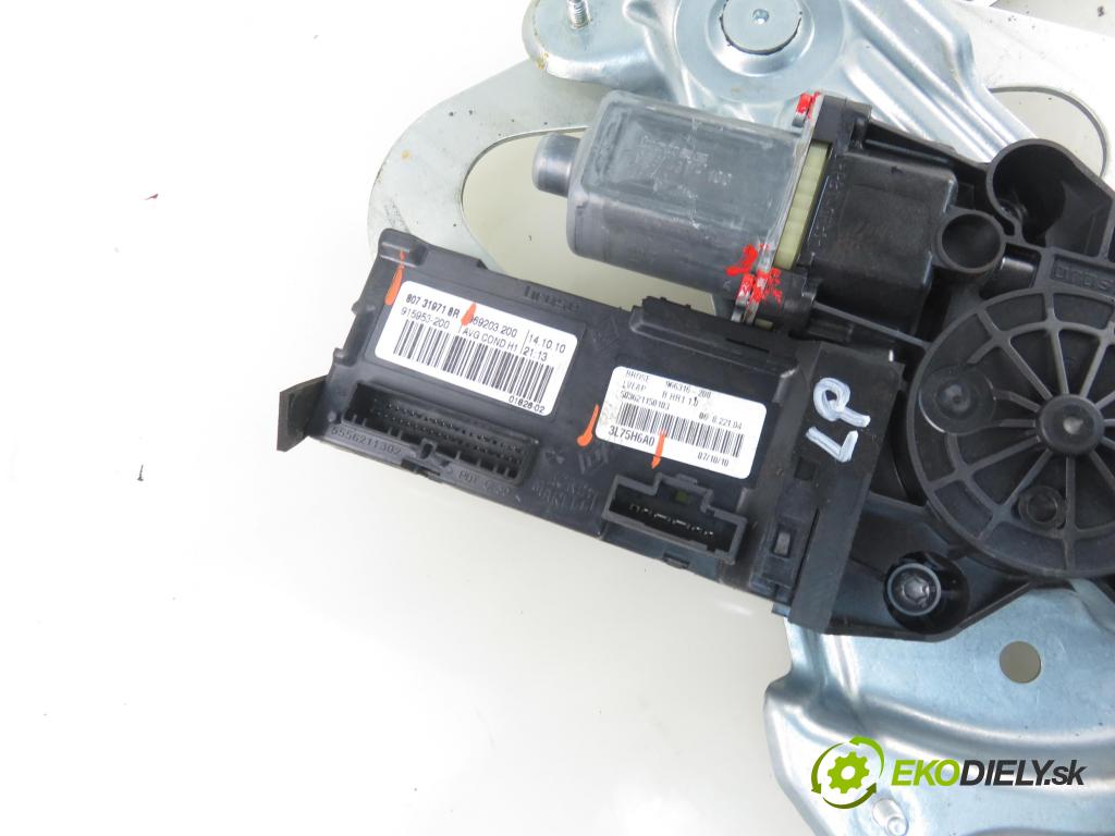 RENAULT SCENIC III (JZ0/1_) MINIVAN 2010 103,00 2.0 16V (JZ0G, JZ0P, JZ1E, JZ1P) - M4R 713 1997,00 mechanismus oken 807319718R ; 3L75H6A0