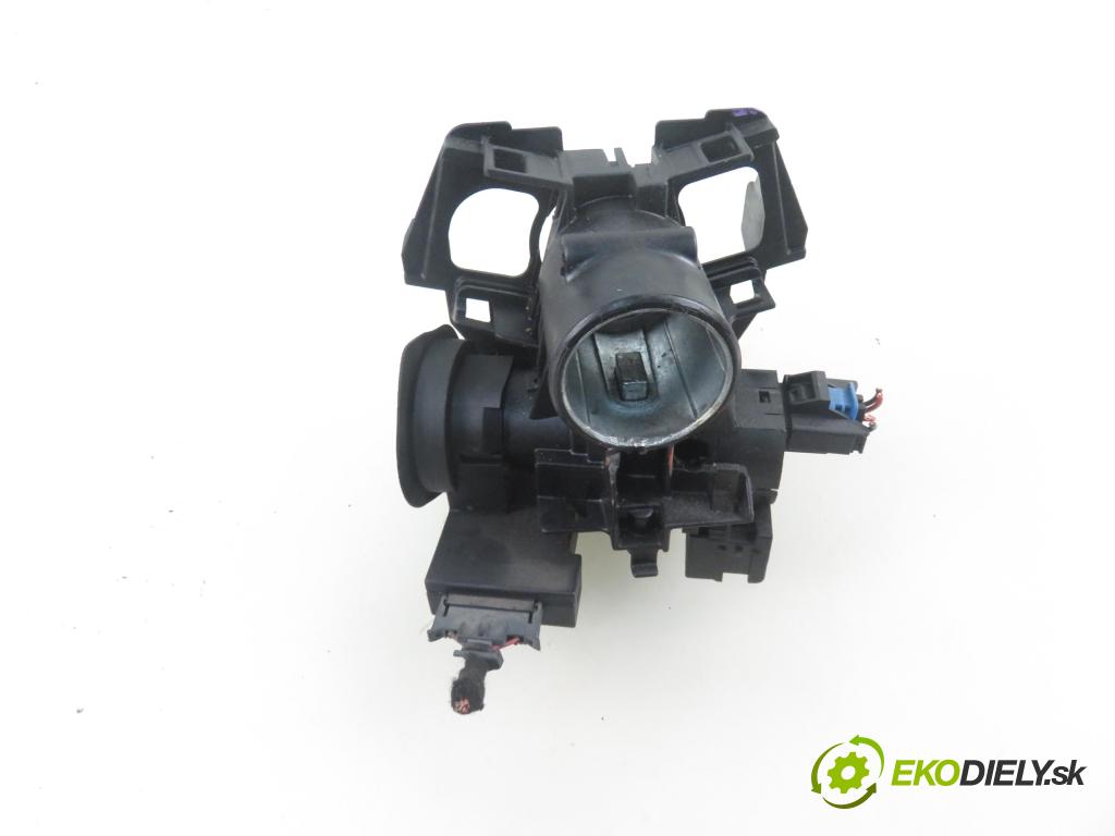 OPEL CORSA C (X01) HB 2005 51,00 1.3 CDTI - Z 13 DT 1248,00 spinačka 24413106 ; 13144390 ; 5WK47631 (Spínacie skrinky a kľúče)