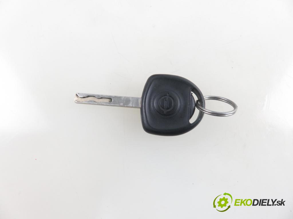 OPEL CORSA C (X01) HB 2005 51,00 1.3 CDTI - Z 13 DT 1248,00 spinačka 24413106 ; 13144390 ; 5WK47631 (Spínacie skrinky a kľúče)
