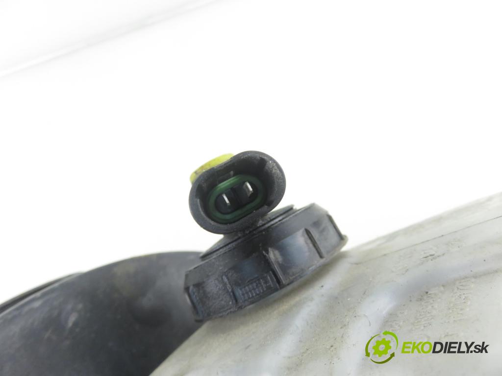 RENAULT MASTER II Autobus (JD) BUS 2006 0,00 2.5 dCi 100 (JDCV) - G9U 754 2464,00 Posilovač 8200189405 ; 0204024918 (Servočerpadlá, pumpy riadenia)