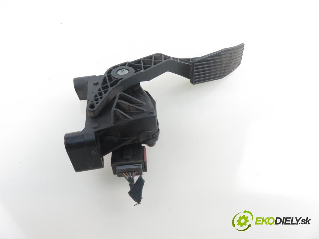 OPEL ASTRA G Kombi (T98) KOMBI 2000 74,00 1.6 16V - Z 16 XE 1598,00 Potenciometer plynu 9157998BK ; 6PV00811200 (Pedále)