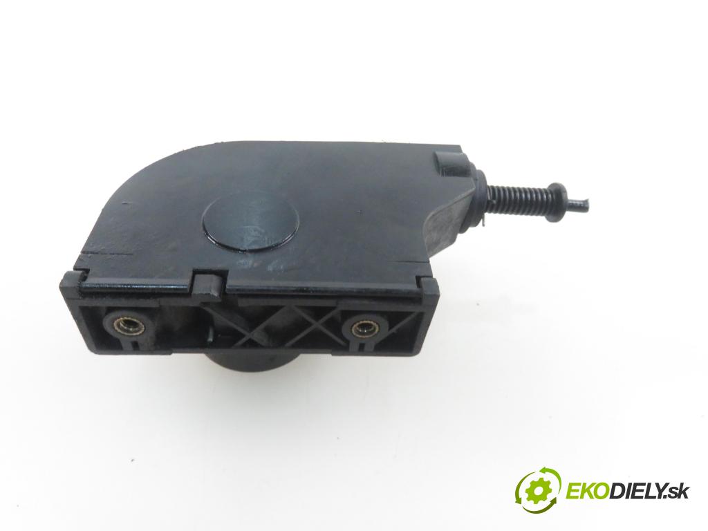 RENAULT SCENIC I (JA0/1_) MINIVAN 1999 72,00 1.9 dTi 98 - F9Q 736 1870,00 Potenciometer plynu 7700431916 (Pedále)