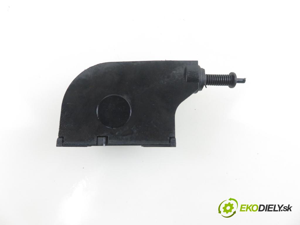 RENAULT SCENIC I (JA0/1_) MINIVAN 1999 72,00 1.9 dTi 98 - F9Q 736 1870,00 Potenciometer plynu 7700431916 (Pedále)