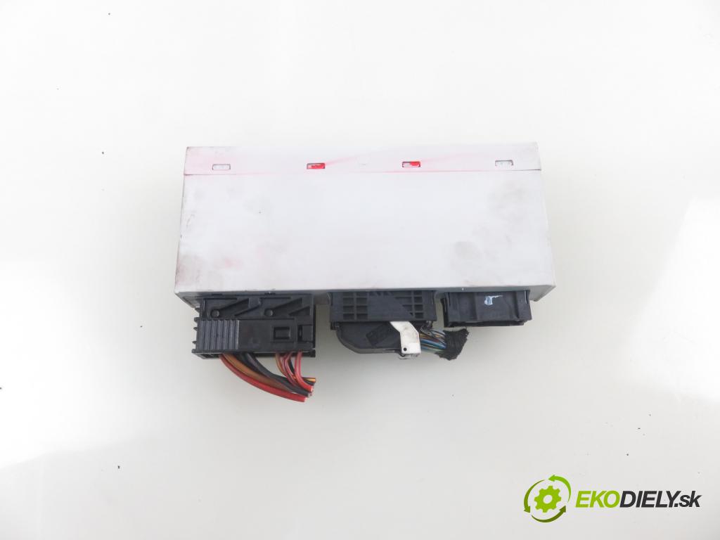 BMW 3 (E46) SEDAN 1999 100,00 320 d 136 - M47 D20 (204D1) 1951,00 MODUL komfortu 8385541