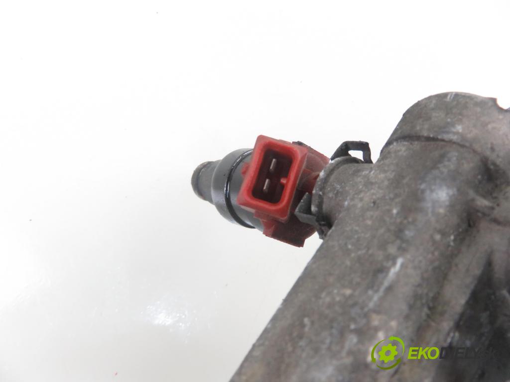 OPEL ASTRA G Kombi (T98) KOMBI 2000 100,00 2.0 16V - X 20 XEV 1998,00 Lišta vstrekovacia 90501588 ; 90411551 (Vstrekovacie lišty)