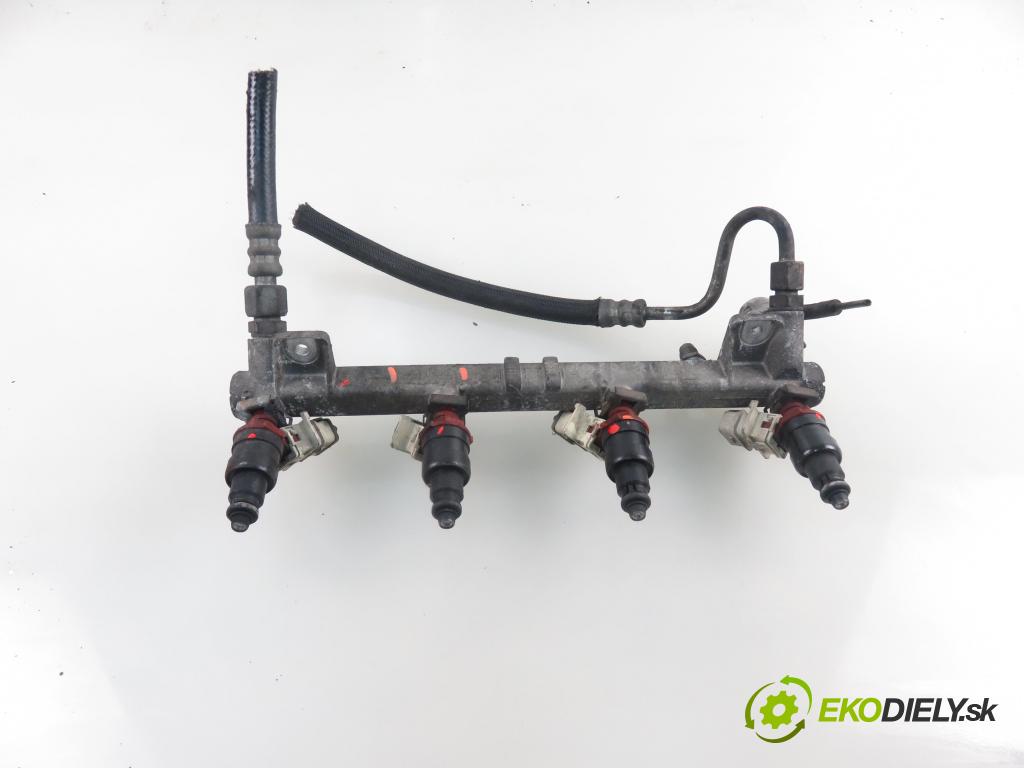 OPEL ASTRA G Kombi (T98) KOMBI 2000 100,00 2.0 16V - X 20 XEV 1998,00 Lišta vstrekovacia 90501588 ; 90411551 (Vstrekovacie lišty)