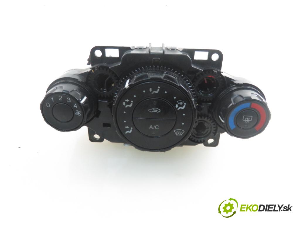 FORD FIESTA VI (CB1,CCN) HB 2009 50,00 1.4 TDCi 68 8V - F6JD 1399,00 Panel kúrenia KLIMATIZACE: 