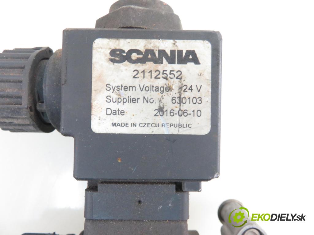 SCANIA R I CIĄGNIK SIODŁOWY 2016 331,00 R450 R6 - DC 13.147 euro6 12742,00 vody 2112552 (Ohřívání, ventilace)