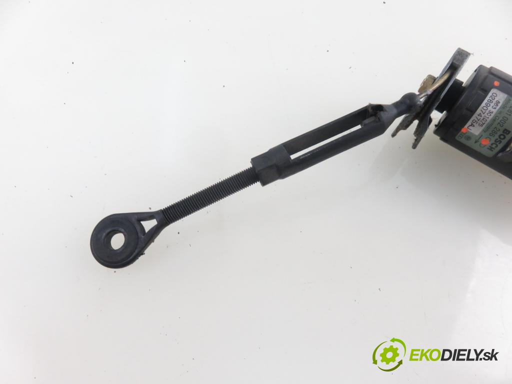 AUDI A4 (8D2, B5) SEDAN 1998 81,00 1.9 TDI 110 - AFN 1896,00 Potenciometer plynu 0281002286 ; 028907475AJ (Pedále)