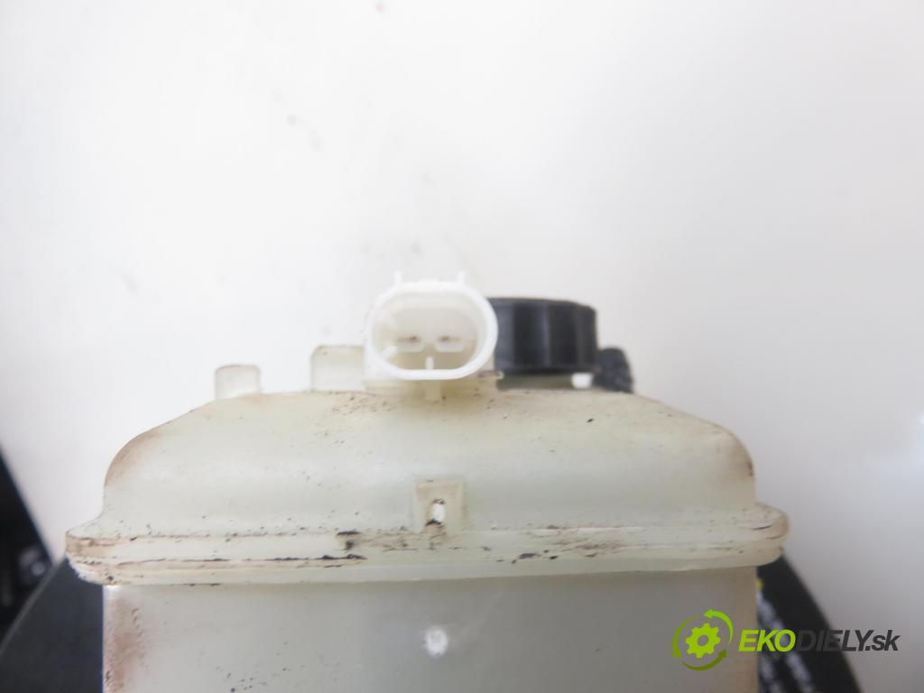 BMW 3 (E46) SEDAN 1999 100,00 320 d 136 - M47 D20 (204D1) 1951,00 Posilovač 03786201014 ; 1164442 ; 1164442F (Servočerpadlá, pumpy riadenia)