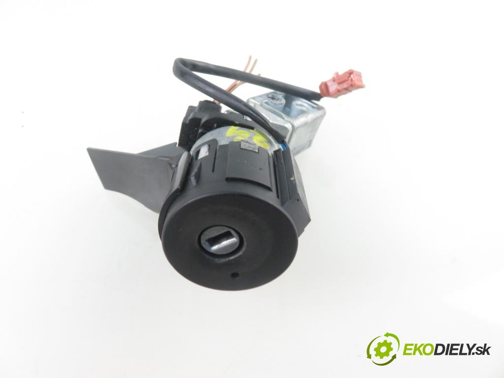 PEUGEOT 207 (WA_, WC_) HB 2011 70,00 1.4 16v VTI 95 - 8FS 1397,00 spinačka 36410602 (Spínacie skrinky a kľúče)