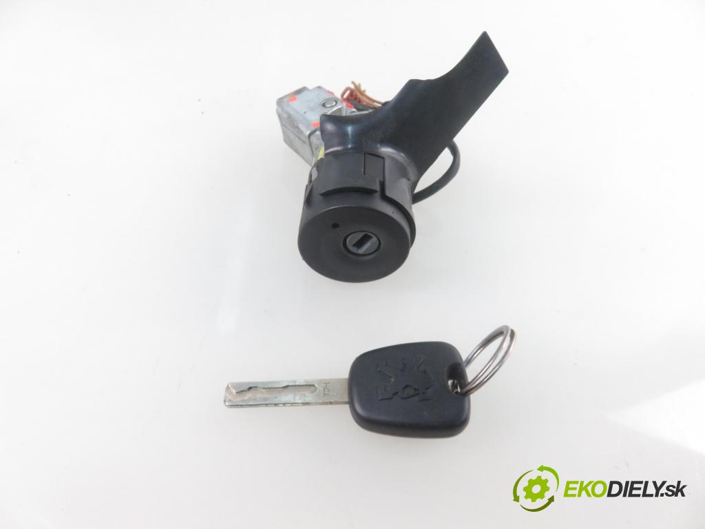 PEUGEOT 207 (WA_, WC_) HB 2011 70,00 1.4 16v VTI 95 - 8FS 1397,00 spinačka 36410602 (Spínacie skrinky a kľúče)