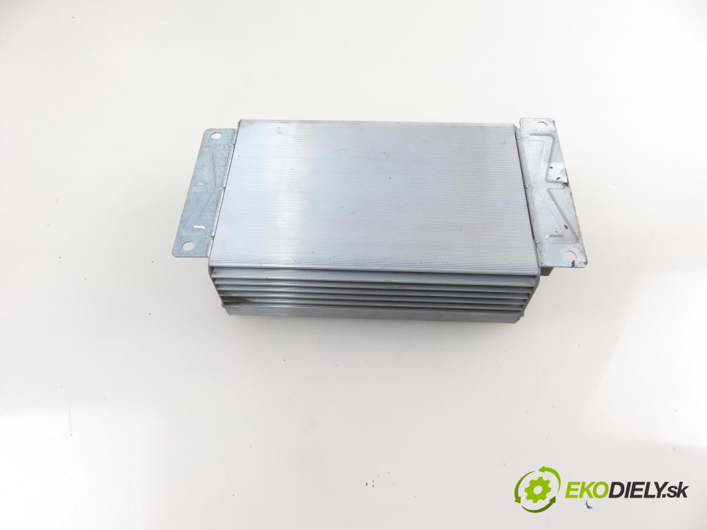 AUDI A6 (4F2, C6) SEDAN 2005 132,00 2.7 TDI 180 - BPP 2698,00 Zosilňovač 4F0035223 ; 4F0910223B (Zosilňovače)