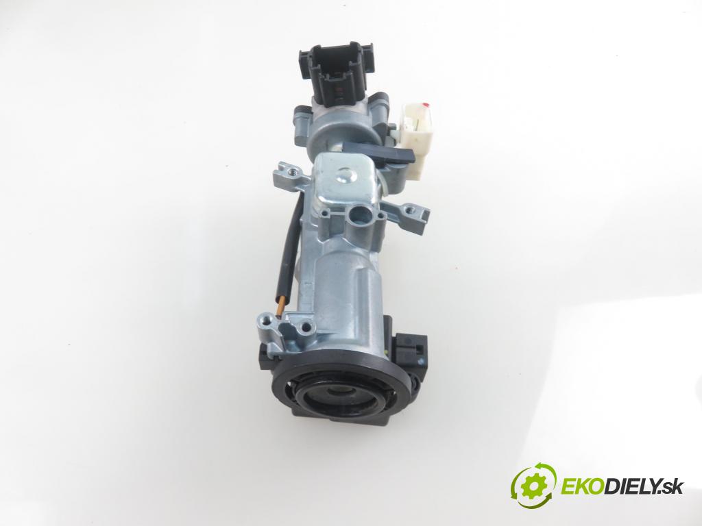 FIAT SEDICI (189_) CROSSOVER 2007 88,00 1.9 D Multijet - D19AA 1910,00 spinačka 3397062J10 (Spínacie skrinky a kľúče)