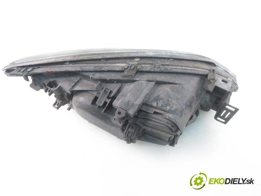 FORD MONDEO III sedan (B4Y) SEDAN 2004 96,00 2.0 TDCi - N7BA 1998,00 světlo LP