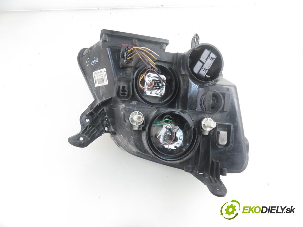 OPEL MERIVA A nadwozie wielkoprzestrzenne (MPV) (X03) HB 2006 77,00 1.6 16V 105 - Z 16 XEP 1598,00 světlo LP 93321052