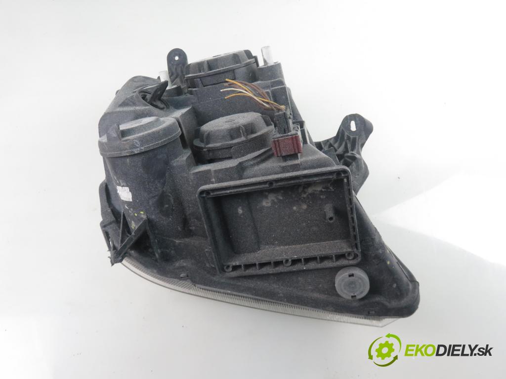 OPEL MERIVA A nadwozie wielkoprzestrzenne (MPV) (X03) HB 2006 77,00 1.6 16V 105 - Z 16 XEP 1598,00 světlo LP 93321052