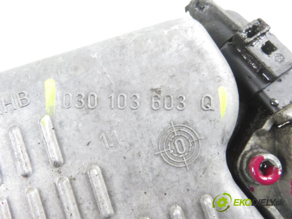 VW BORA (1J2) SEDAN 2001 77,00 1.6 16V - AZD 1598,00 vana olejová 030103603Q (Olejové vany)