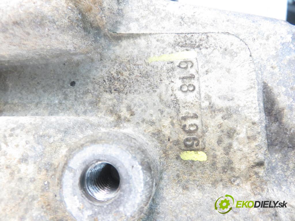 RENAULT MEGANE II (BM0/1_, CM0/1_) HB 2004 72,00 1.4 16V (BM0B, CM0B) - K4J 730 1390,00 vana olejová 618196 ; 8200238932 (Olejové vany)