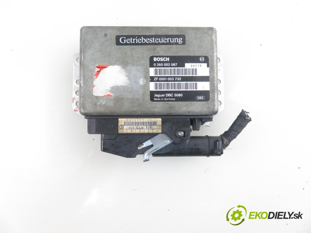 JAGUAR XJ (XJ40, XJ81) SEDAN 1989 163,00 4.0 36681 222 - 9EPCNA 3980,00 Riadiaca jednotka prevodovky 0260002087 ; ZF0501003732 ; DBC5080