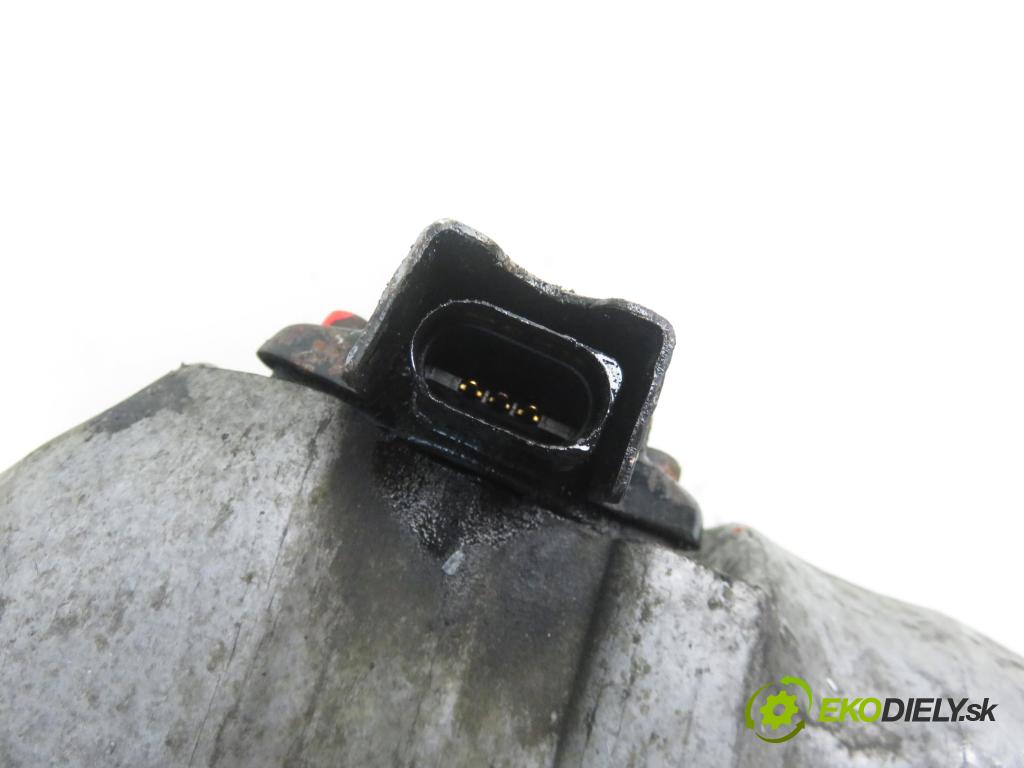 AUDI A4 (8D2, B5) SEDAN 2000 85,00 1.9 TDI - AJM 1896,00 vana olejová 06B103603N ; 06B907667 (Olejové vany)