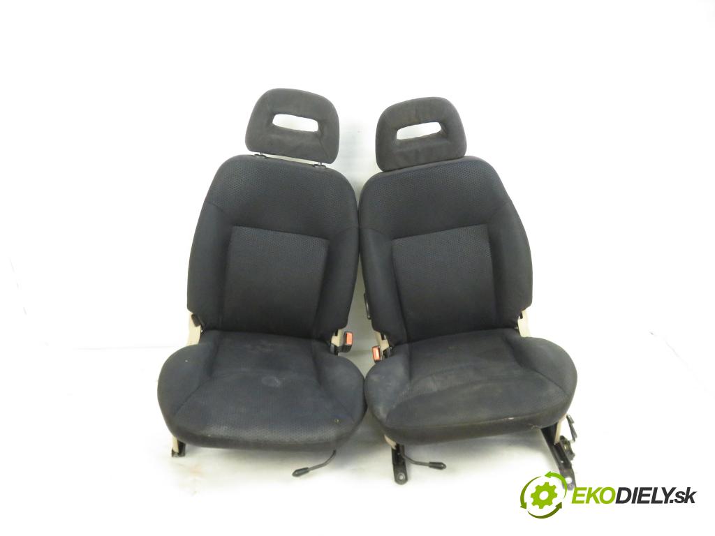 NISSAN TERRANO II (R20) TERENOWY 2002 92,00 2.7 TDi 4WD 125 - TD27TI 2664,00 Sedadlá, sedačky