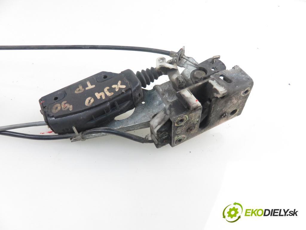 JAGUAR XJ (XJ40, XJ81) SEDAN 1989 163,00 4.0 36681 222 - 9EPCNA 3980,00 zámok PTE