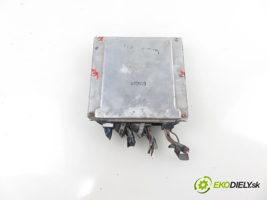 MERCEDES-BENZ SPRINTER 2-t Skrzynia(901, 902) FURGON 2001 0,00 213 CDI - OM 611.981 2148,00 Riadiaca jednotka Motor A6111536179 ; 0281010615