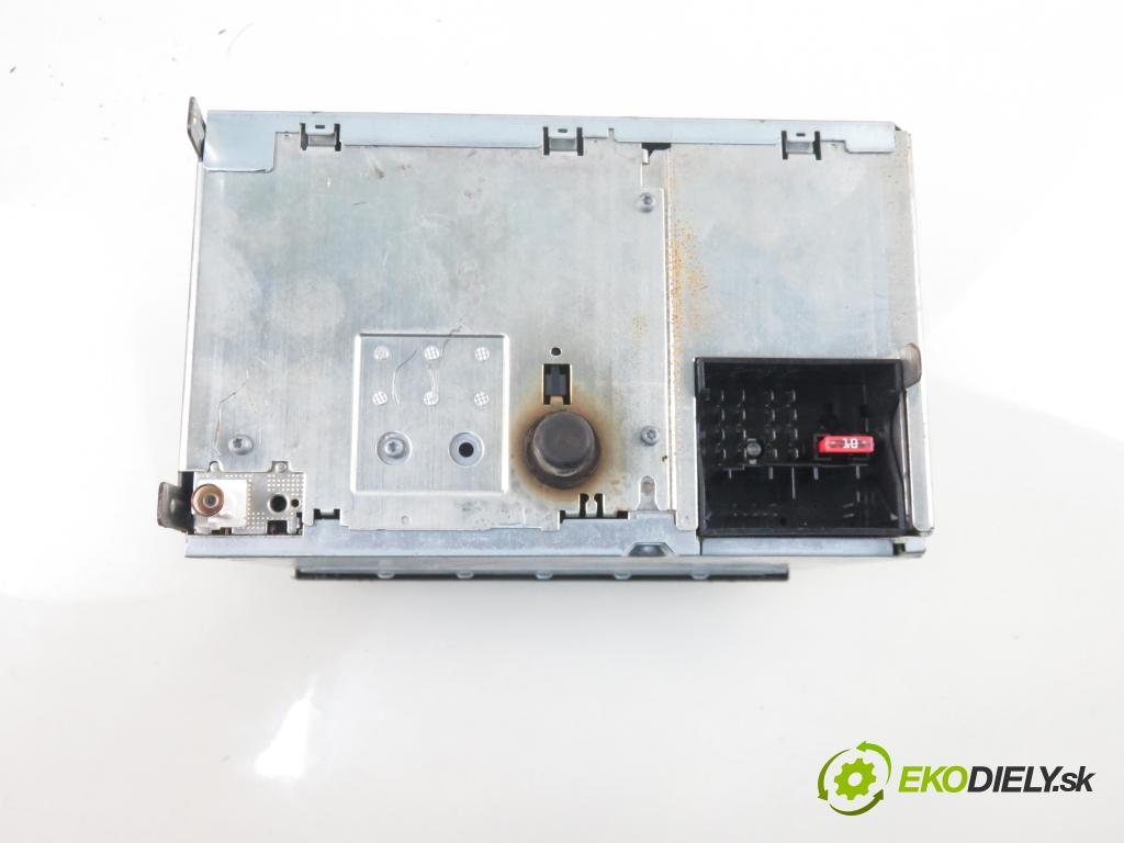 VW POLO (9N_) HB 2003 47,00 1.9 SDI - ASY 1896,00 RADIO CD