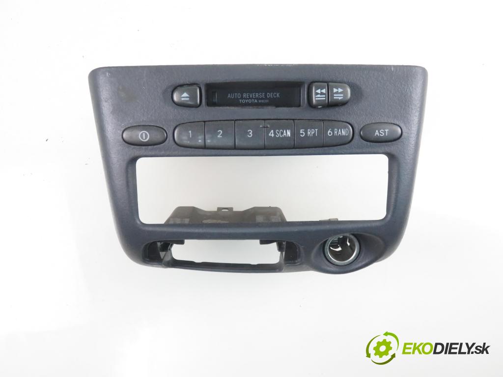 TOYOTA YARIS (_P1_) HB 2002 50,00 1.0 VVT- i 68 - 1SZ-FE 998,00 RADIO Modul 861200D011