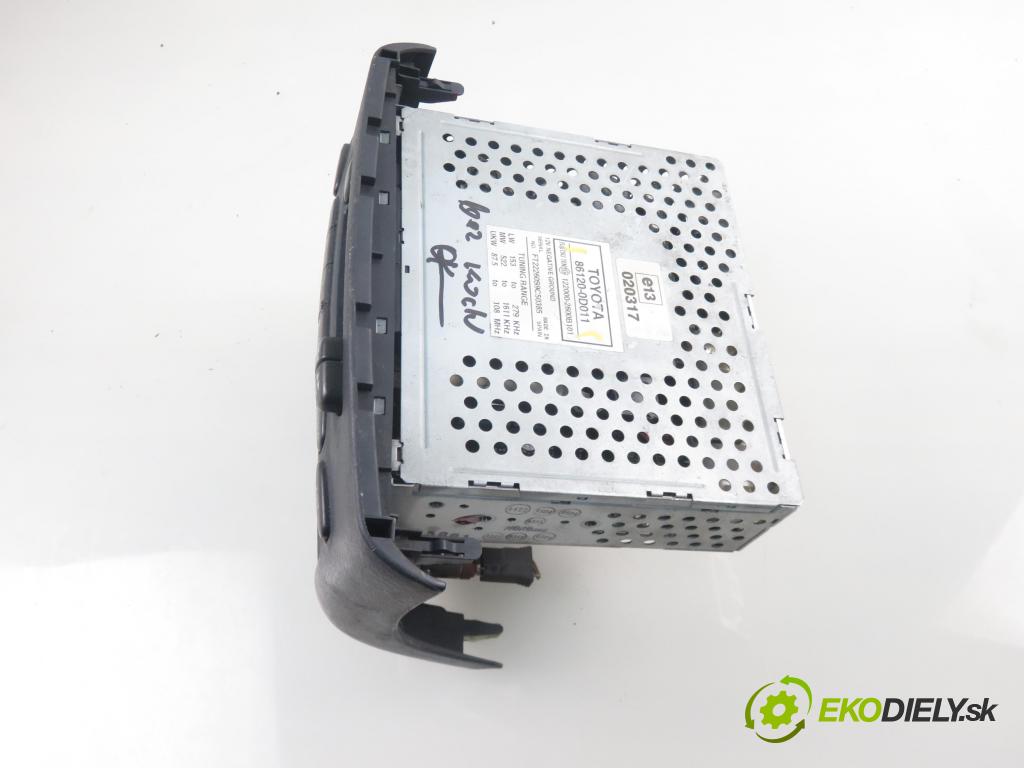 TOYOTA YARIS (_P1_) HB 2002 50,00 1.0 VVT- i 68 - 1SZ-FE 998,00 RADIO Modul 861200D011