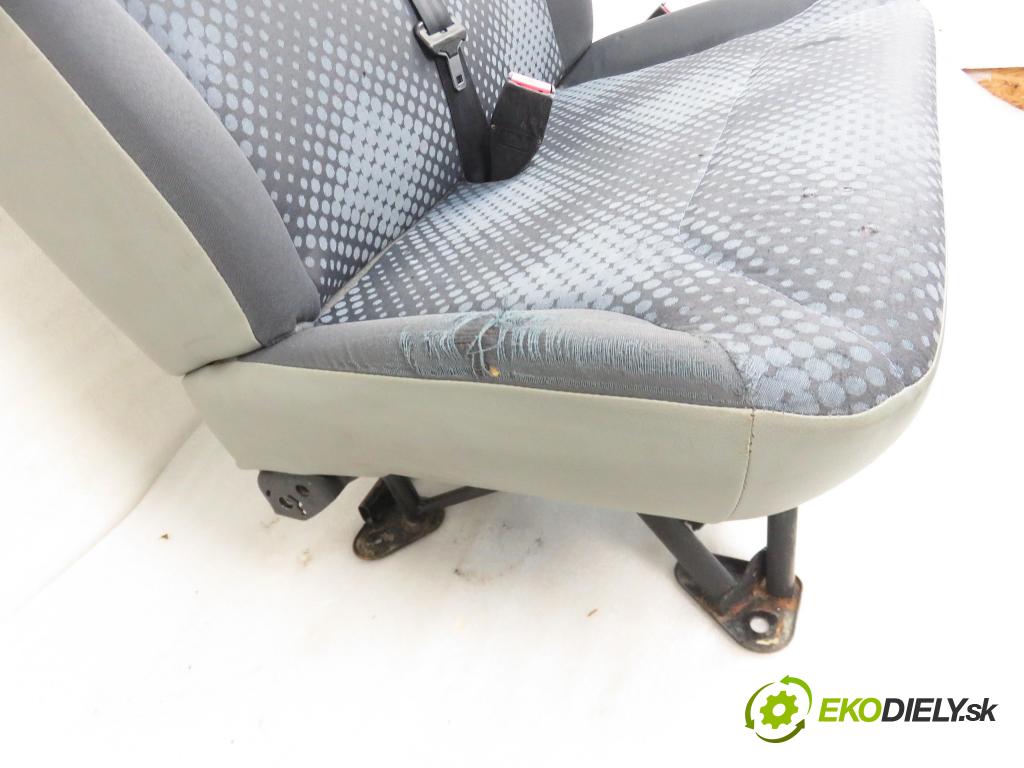 RENAULT TRAFIC II Autobus (JL) BUS 2010 0,00 2.0 dCi 90 (JL0H) - M9R 782 1995,00 Sedadlo CESTUJÚCI/PP