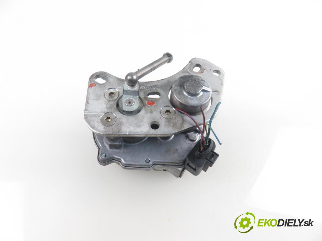 AUDI A6 (4F2, C6) SEDAN 2004 165,00 3.0 TDI quattro - BMK 2967,00 Nastavovač turba 059145725J ; A2C53308523 (Ostatné)