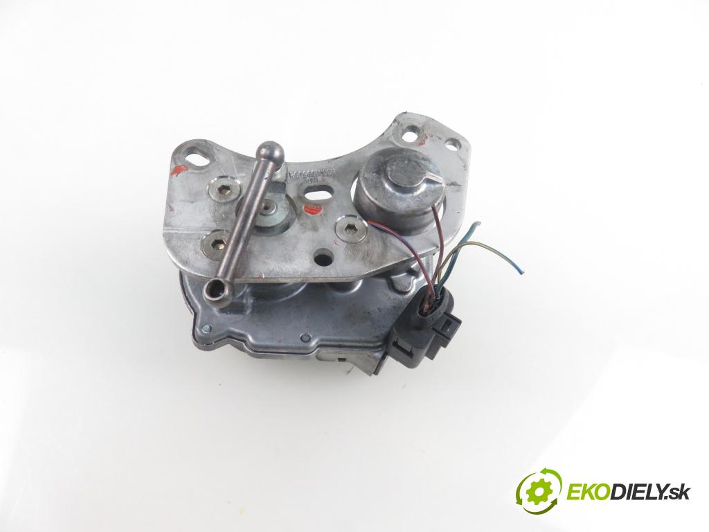 AUDI A6 (4F2, C6) SEDAN 2004 165,00 3.0 TDI quattro - BMK 2967,00 Nastavovač turba 059145725J ; A2C53308523 (Ostatné)