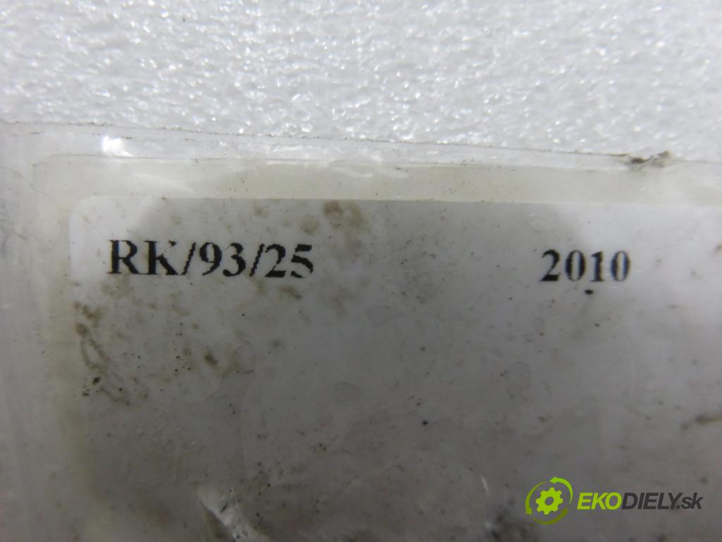 RENAULT SCENIC III (JZ0/1_) MINIVAN 2010 103,00 2.0 16V (JZ0G, JZ0P, JZ1E, JZ1P) - M4R 713 1997,00 výztuha zadní část ABS
