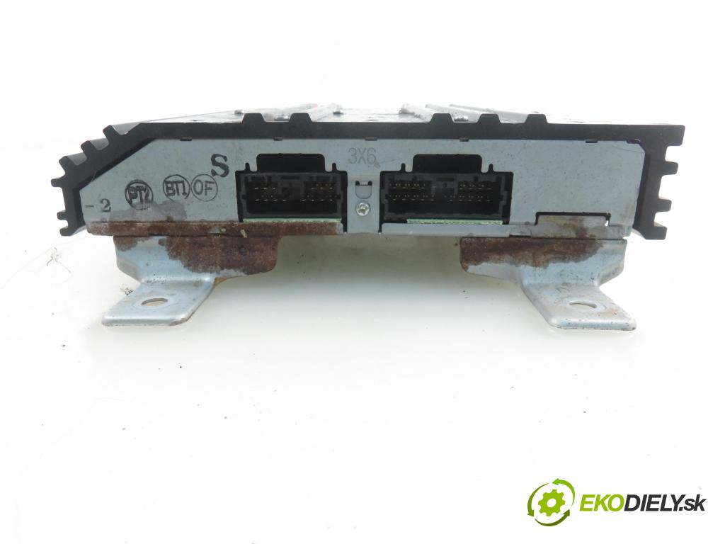 MITSUBISHI OUTLANDER II (CW_W) SUV 2008 115,00 2.2 DI-D 156 4WD - 4HN 2179,00 Zosilňovač 8701A230 (Zosilňovače)