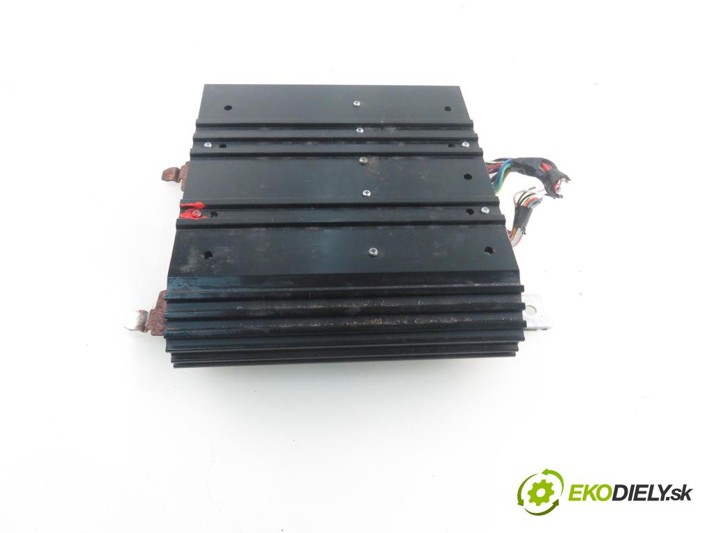 MITSUBISHI OUTLANDER II (CW_W) SUV 2008 115,00 2.2 DI-D 156 4WD - 4HN 2179,00 Zosilňovač 8701A230 (Zosilňovače)