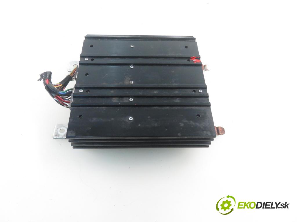 MITSUBISHI OUTLANDER II (CW_W) SUV 2008 115,00 2.2 DI-D 156 4WD - 4HN 2179,00 Zosilňovač 8701A230 (Zosilňovače)