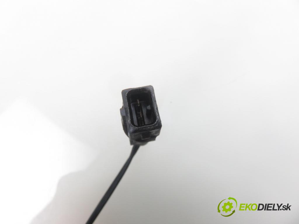 AUDI A3 (8L1) HB 1997 66,00 1.9 TDI - AGR 1896,00 vstřikovací ventily 038130201F ; 038130201G (Vstřikovací ventily)