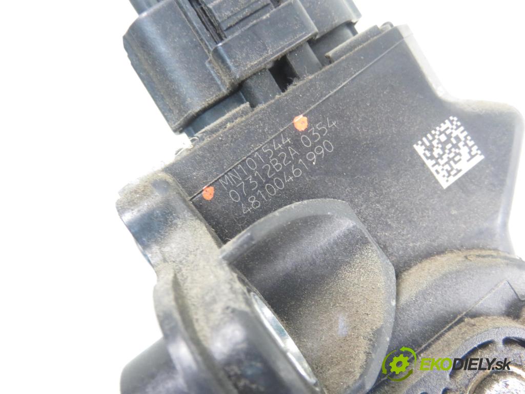 MITSUBISHI OUTLANDER II (CW_W) SUV 2008 115,00 2.2 DI-D 156 4WD - 4HN 2179,00 Potenciometer plynu MN101544 (Pedál)