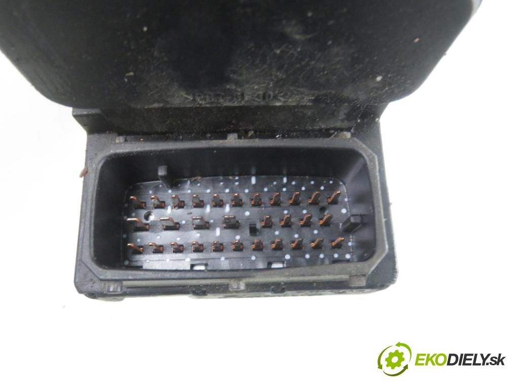 FORD TRANSIT TOURNEO Autobus (FC_ _) BUS 2004 107,00 2.3 - E5FA 2295,00 Pumpa ABS 0265216577 ; YC152M110AE (Pumpy ABS)