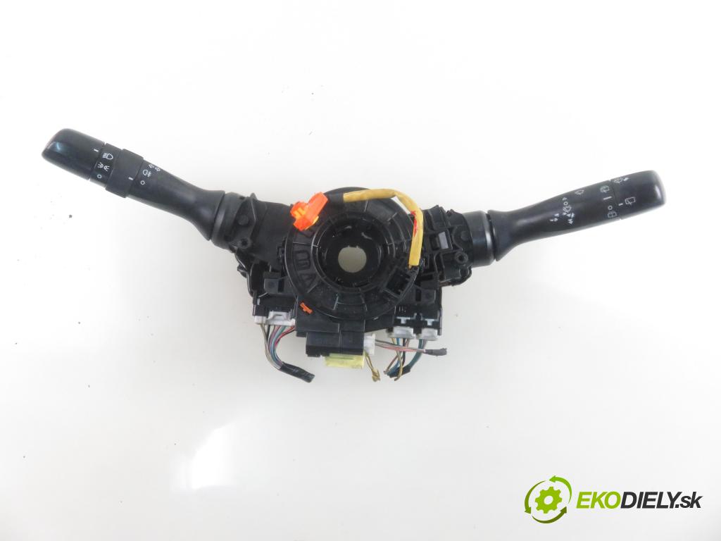 TOYOTA YARIS (_P9_) HB 2006 51,00 1.0 VVT-i (KSP90_) - 1KR-FE 998,00 páčka/prepínač 0D09117FG19