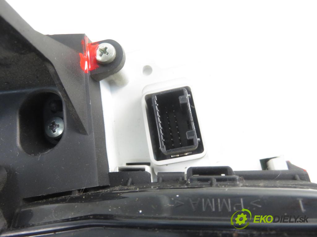 TOYOTA YARIS (_P9_) HB 2006 51,00 1.0 VVT-i (KSP90_) - 1KR-FE 998,00 Prístrojovka elektrický MB4573003176 ; 838000D660D
