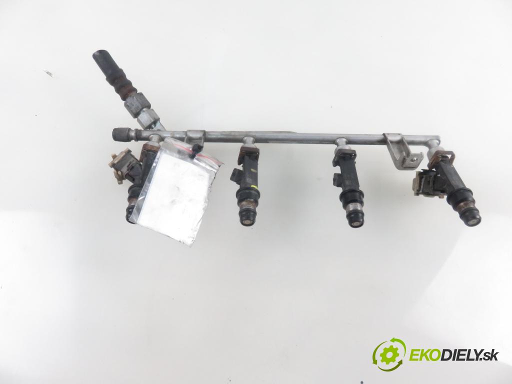 OPEL MERIVA A nadwozie wielkoprzestrzenne (MPV) (X03) MINIVAN 2005 74,00 1.6 16V - Z 16 XE 1598,00 Lišta vstrekovacia 25313846 (Vstrekovacie lišty)