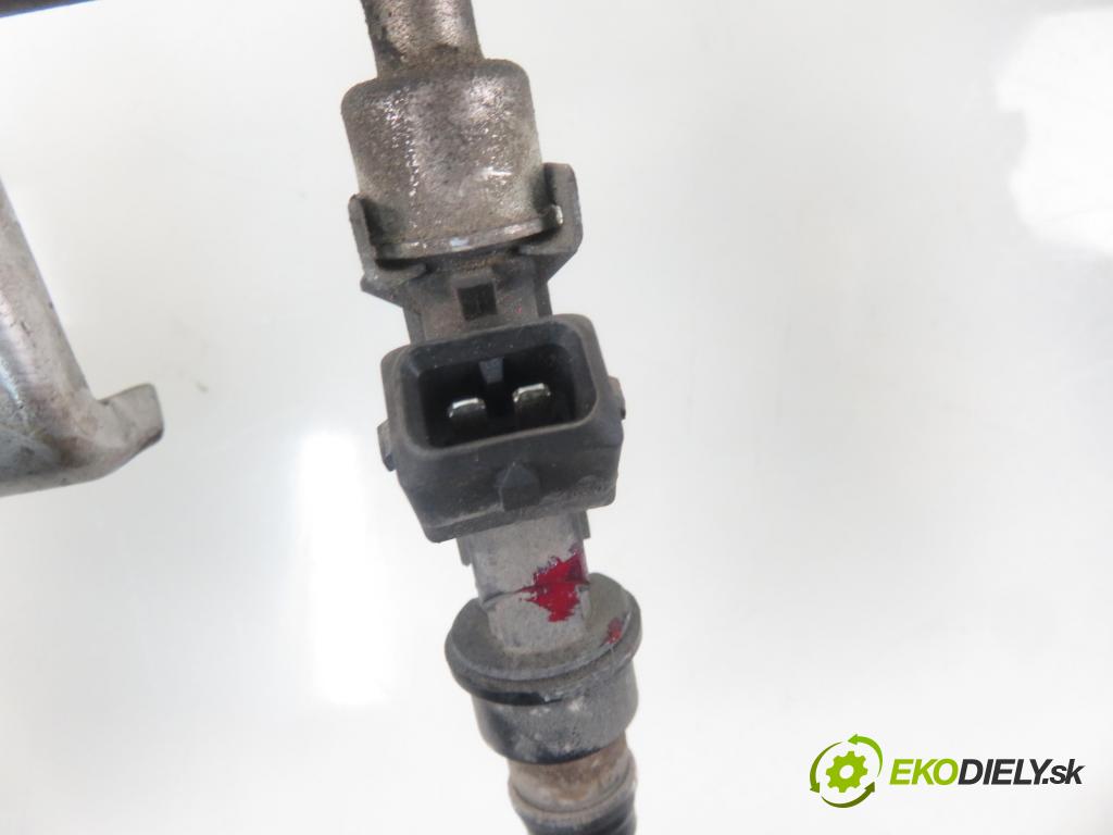 OPEL MERIVA A nadwozie wielkoprzestrzenne (MPV) (X03) MINIVAN 2005 74,00 1.6 16V - Z 16 XE 1598,00 Lišta vstrekovacia 25313846 (Vstrekovacie lišty)