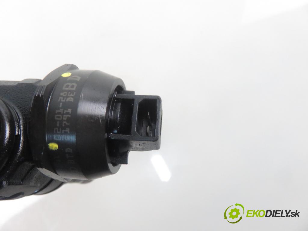 VW SHARAN (7M8, 7M9, 7M6) VAN 2002 85,00 1.9 TDI PD 115 - AUY 1896,00 Vstrekovač 038130073AK ; 0414720038 (Vstrekovače)