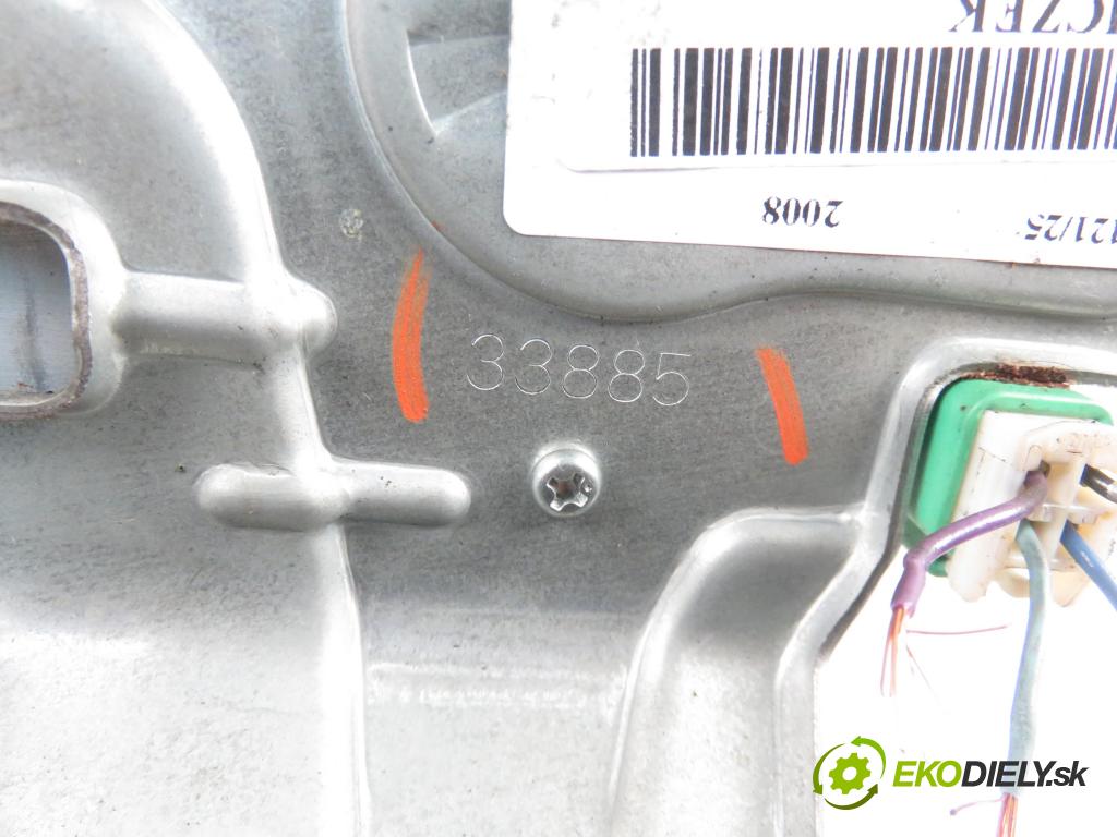 MITSUBISHI OUTLANDER II (CW_W) SUV 2008 115,00 2.2 DI-D 156 4WD - 4HN 2179,00 motorek stěrače ZADNÍ: 33885