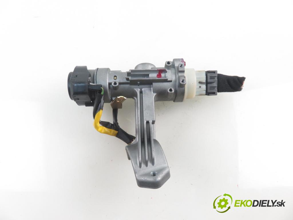 KIA SPORTAGE (JE_, KM_) SUV 2004 85,00 2.0 CRDi 113 4WD - D4EA 1991,00 spinačka  (Spínacie skrinky a kľúče)