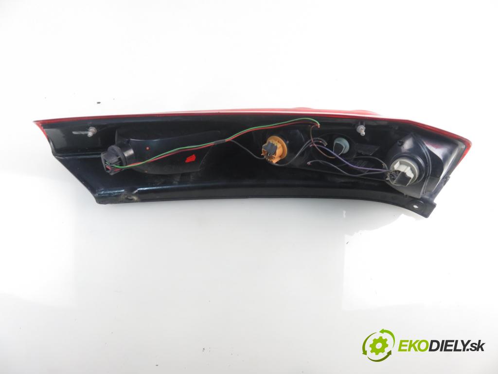 FORD FIESTA V (JH_, JD_) HB 2008 50,00 1.4 TDCi 68 - F6JB 1399,00 Svetlo ľavé zadné 6S6113405B