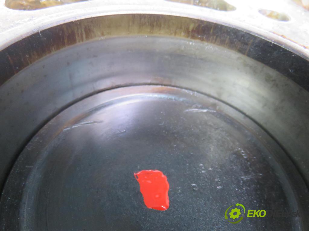 JAGUAR XJ (XJ40, XJ81) SEDAN 1989 163,00 4.0 36681 222 - 9EPCNA 3980,00 blok Motor 9EPCNA (Blok motora)